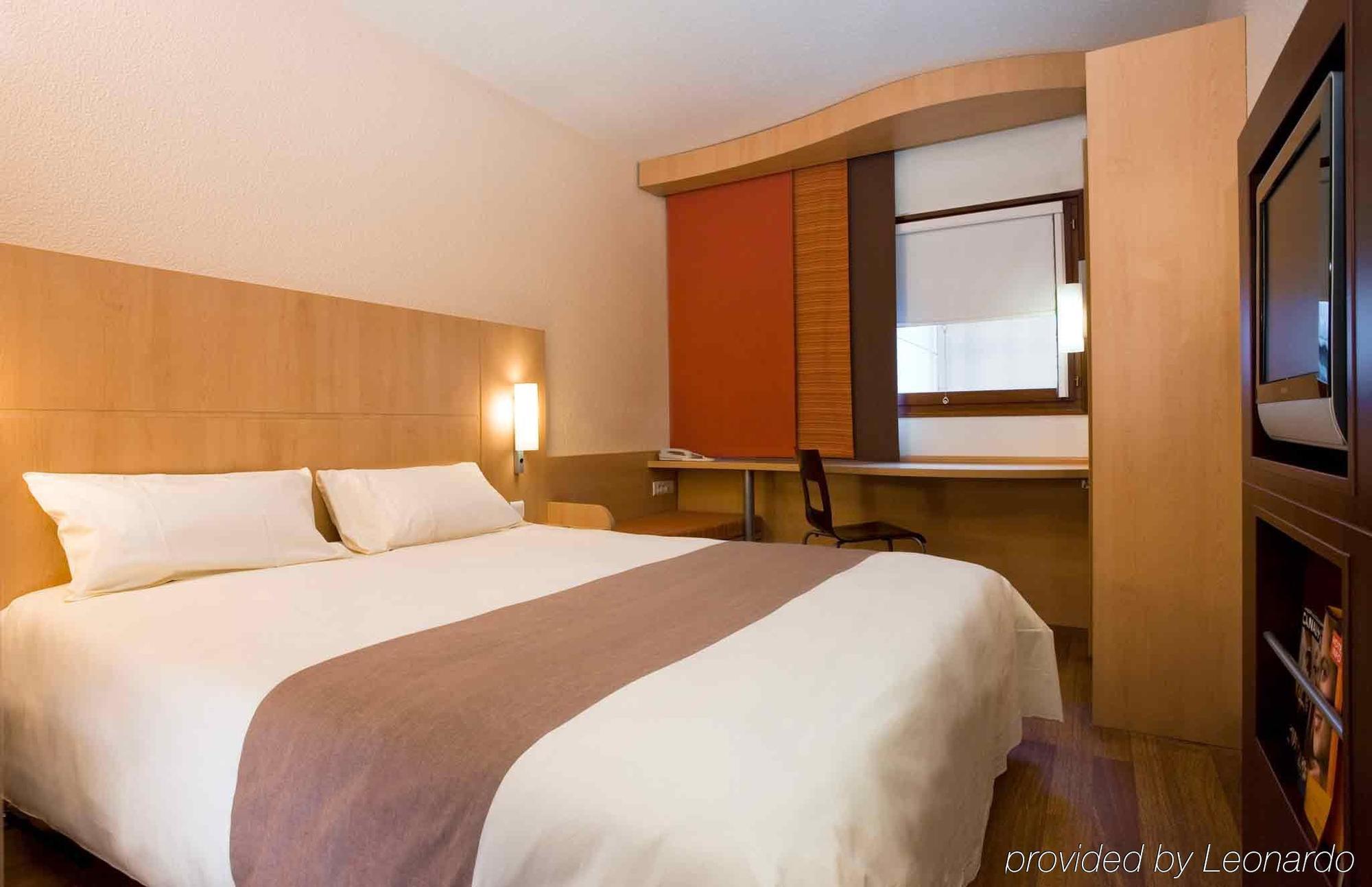 Ibis Chateau De פונטנבלו מראה חיצוני תמונה